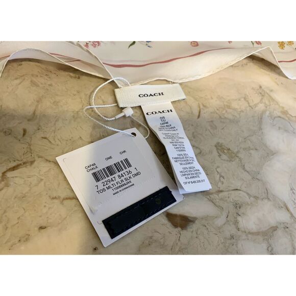 NWT Coach Floral Cluster Diamond Silk Scarf Wild Flower Chalk Vanilla - Picture 5 of 6